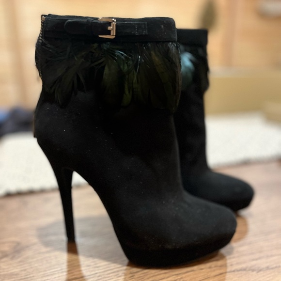 MK platform Booties - Picture 2 of 2